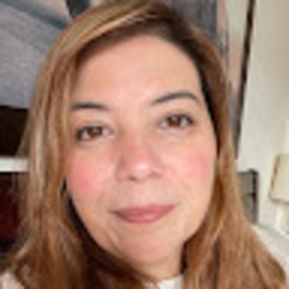Meet your Posher, Adriana